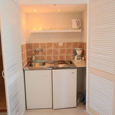 Ariel Apartmanok Сиофок Екстериор снимка