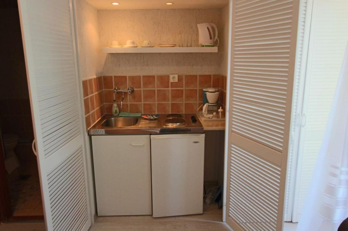Ariel Apartmanok Сиофок Екстериор снимка