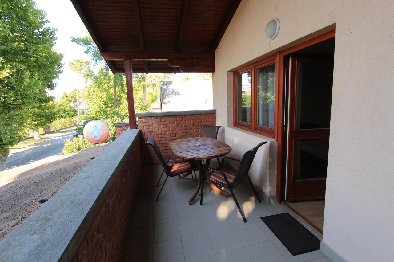 Ariel Apartmanok Сиофок Екстериор снимка