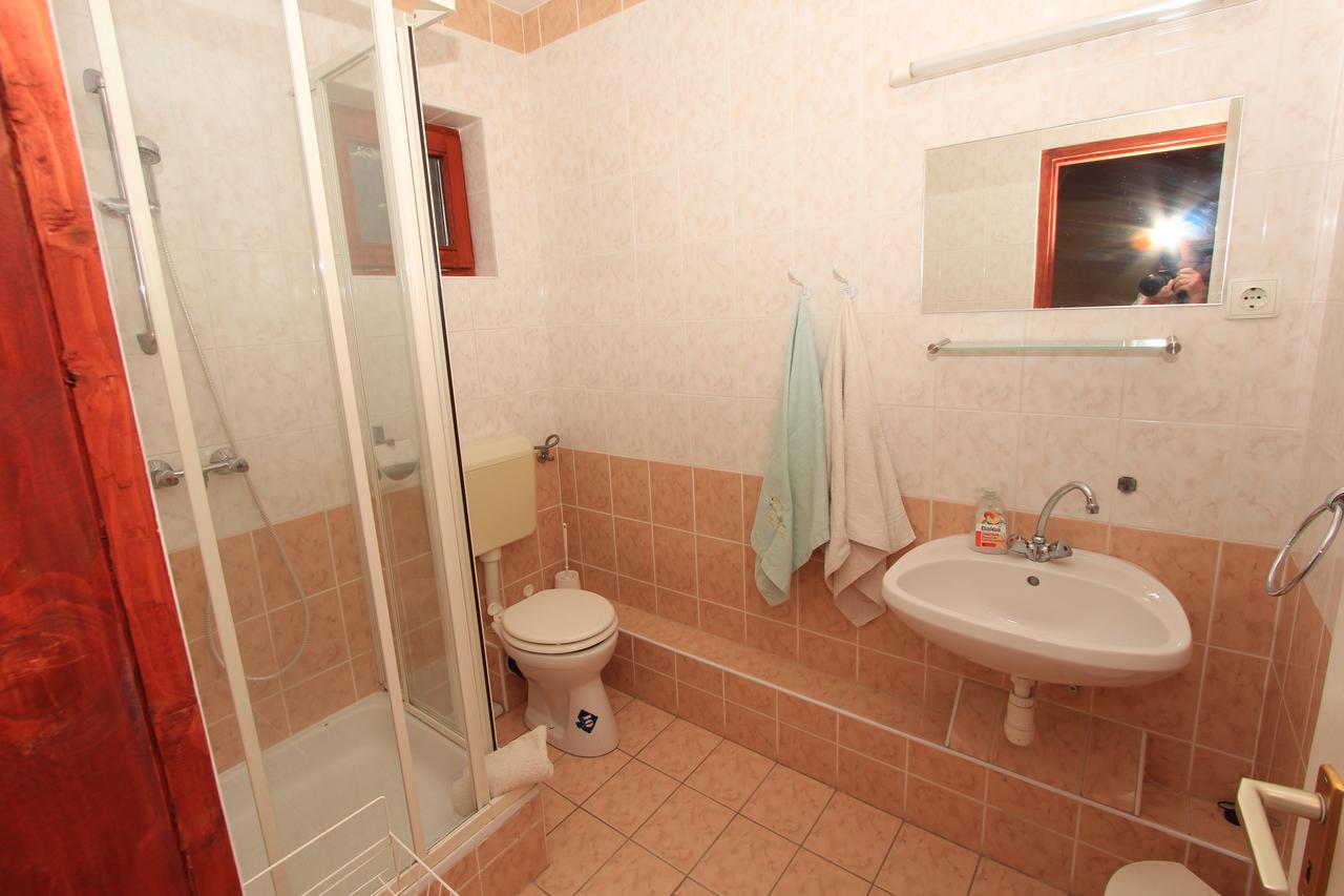 Ariel Apartmanok Сиофок Екстериор снимка